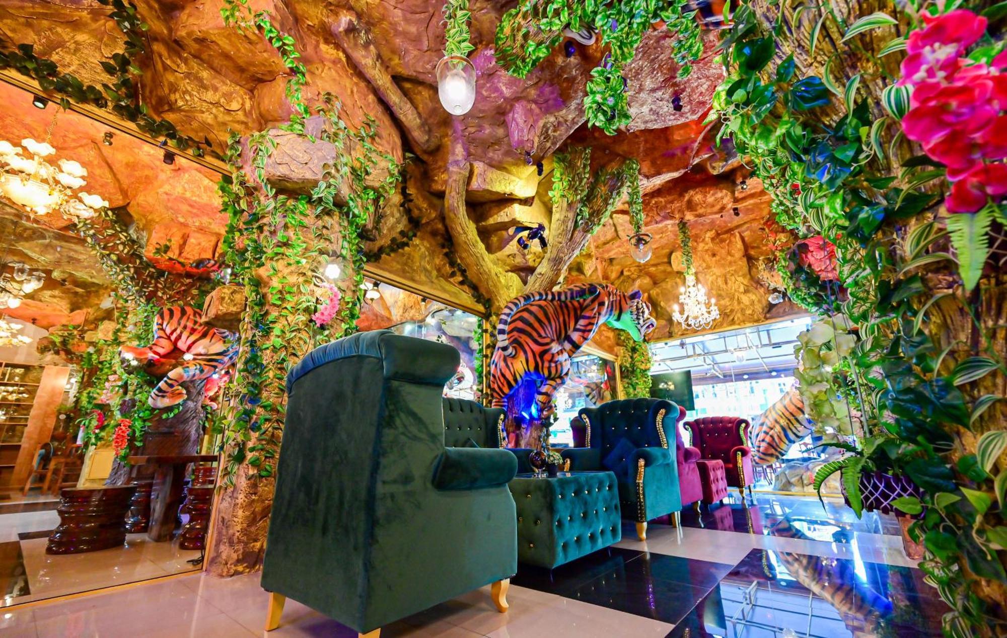 Tiger Complex Hotel Patong Exterior foto
